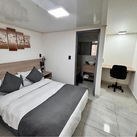 Hotel Fenix Real Богота Екстериор снимка