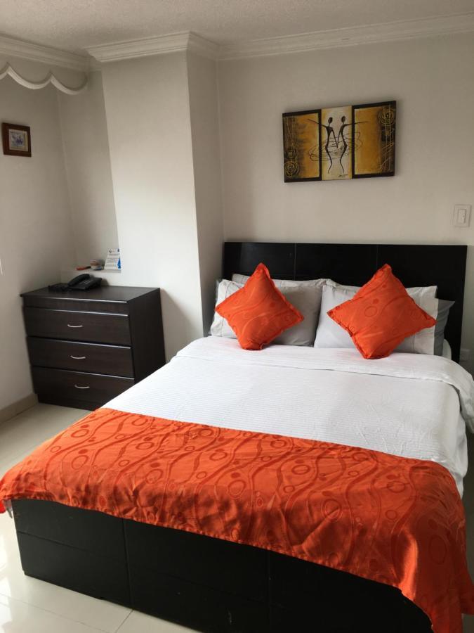 Hotel Fenix Real Богота Екстериор снимка