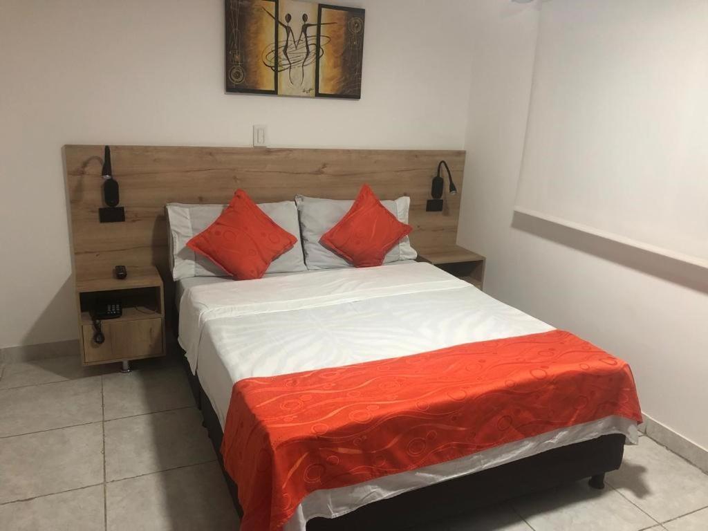 Hotel Fenix Real Богота Екстериор снимка
