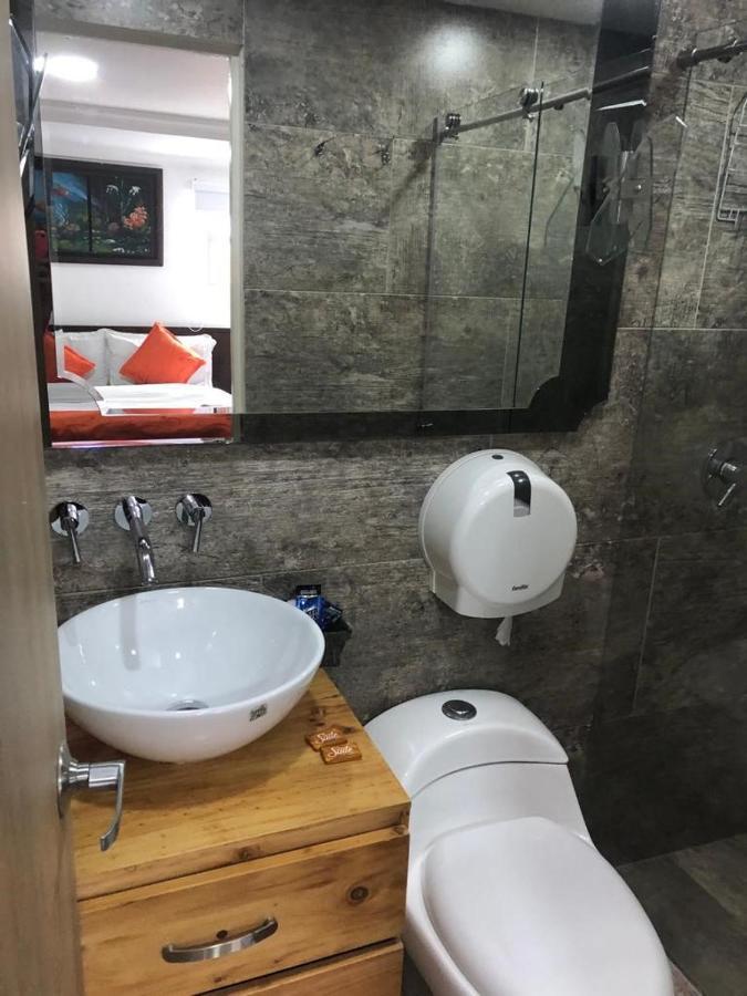 Hotel Fenix Real Богота Екстериор снимка