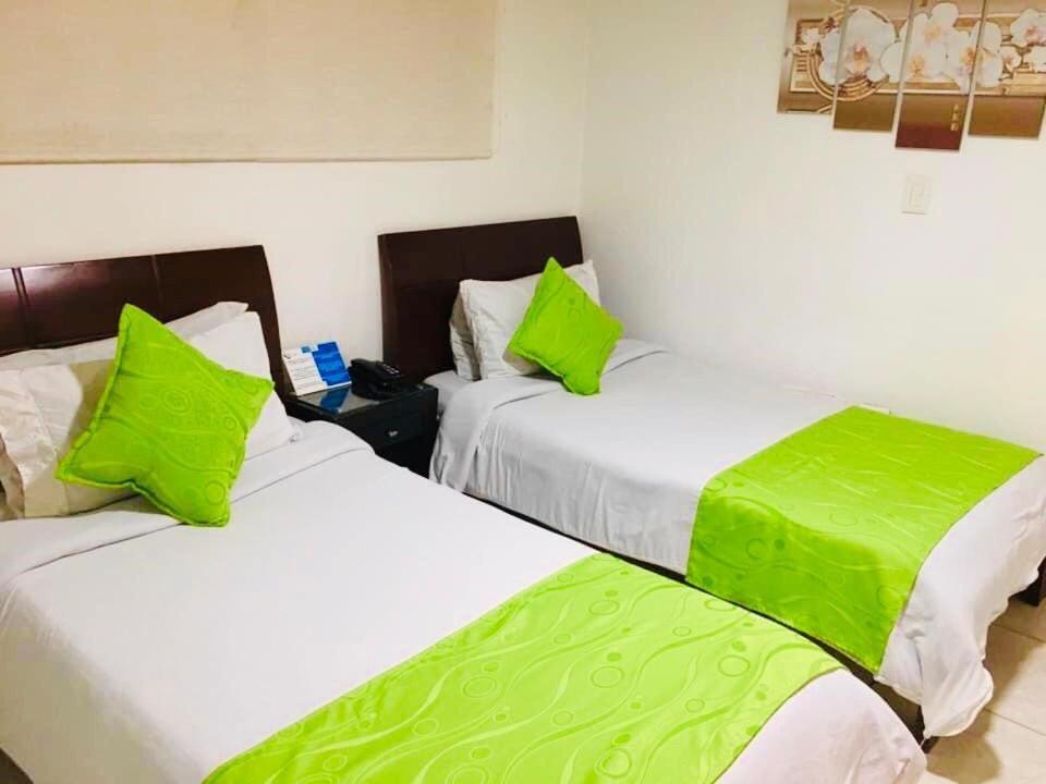 Hotel Fenix Real Богота Екстериор снимка