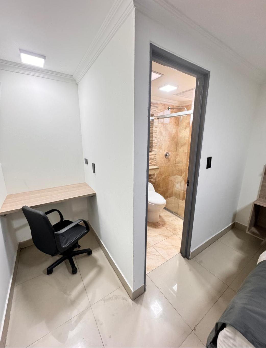 Hotel Fenix Real Богота Екстериор снимка
